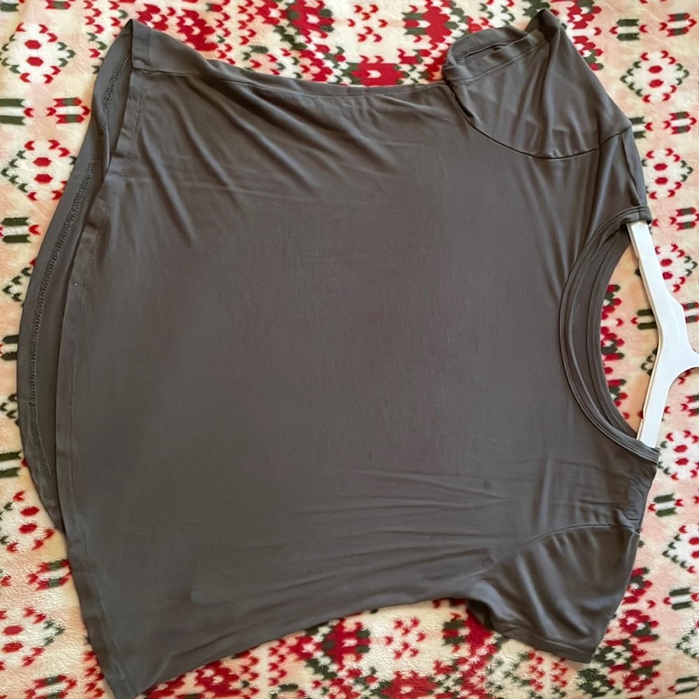 Green short sleeve shirt from rue 21 size medium.